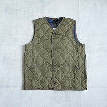 画像をギャラリービューアに読み込む, MILITARY V NECK BUTTON DOWN VEST - DARK OLIVE -