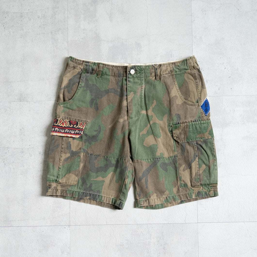 MAN PATCHWORK SHORT CARGO PANTS (A) - CAMOUFLAGE -