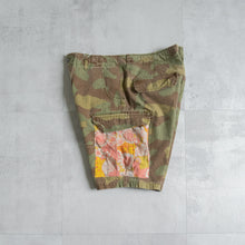 画像をギャラリービューアに読み込む, MAN PATCHWORK SHORT CARGO PANTS  (C)- NEW CAMOUFLAGE -