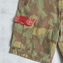 画像をギャラリービューアに読み込む, MAN PATCHWORK SHORT CARGO PANTS  (D)- NEW CAMOUFLAGE -
