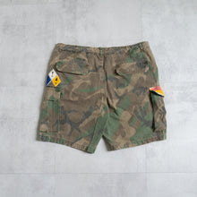 画像をギャラリービューアに読み込む, MAN PATCHWORK SHORT CARGO PANTS  (B)- CAMOUFLAGE -