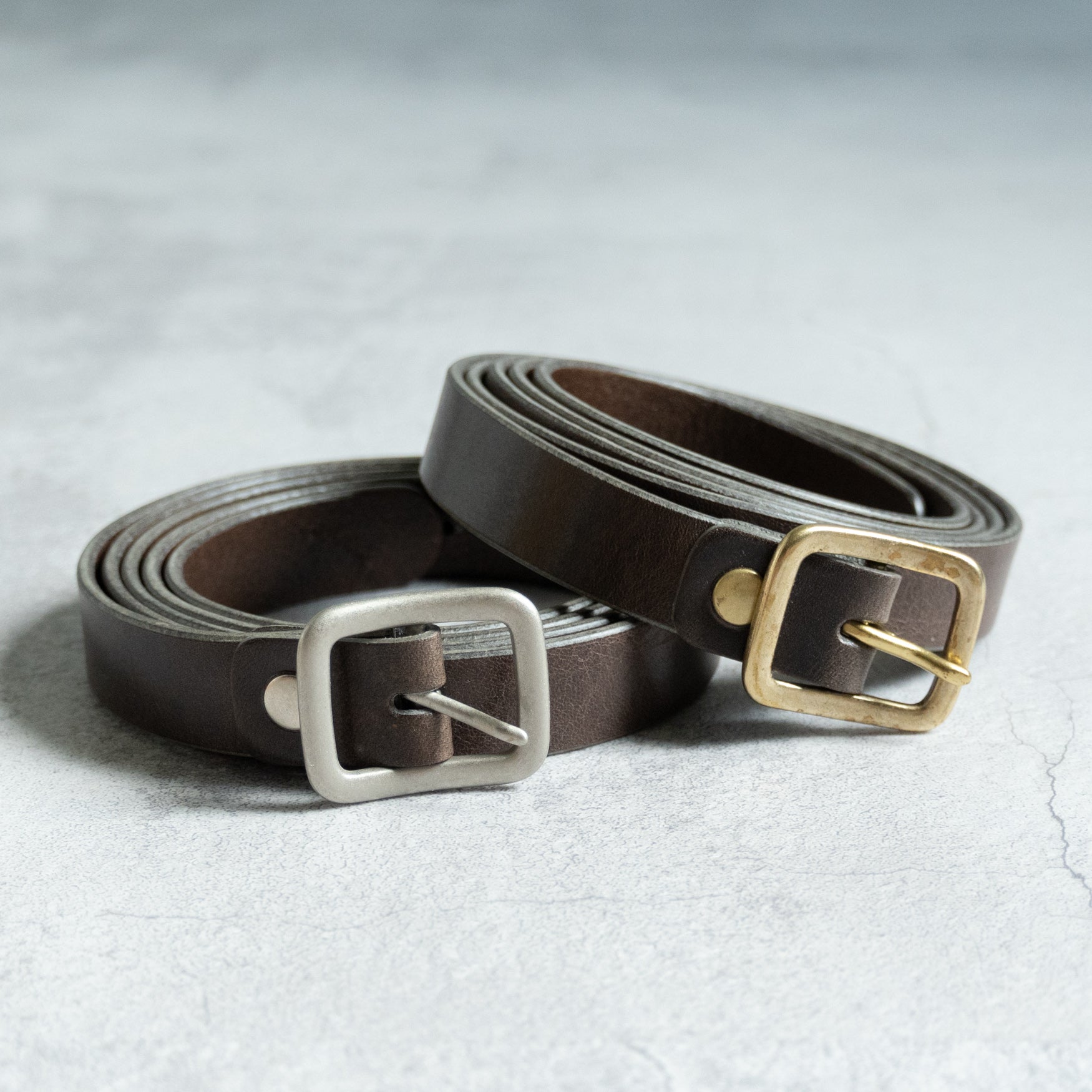 NARROW LEATHER BELT - GREIGE - – TENG STORE OSAKA