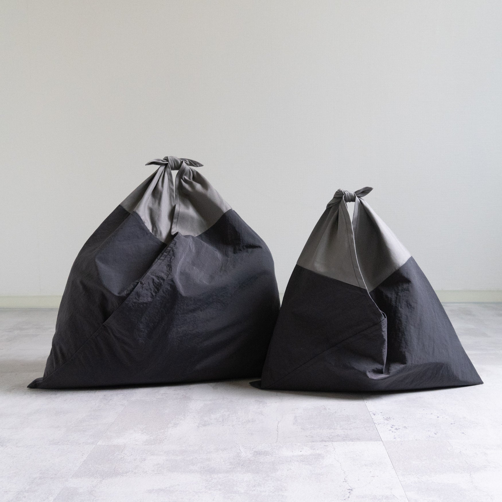 AZUMA BAG STANDARD LARGE ＋ TASUKI - CHARCOAL/GRAY - – TENG