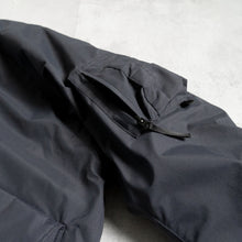 画像をギャラリービューアに読み込む, +phenix FLIGHT DOWN JACKET -BLACK-