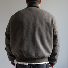 画像をギャラリービューアに読み込む, MELTON MA-1 JACKET  - BROWN -