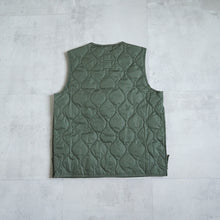 画像をギャラリービューアに読み込む, MILITARY V NECK BUTTON DOWN VEST - OLIVE -