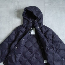画像をギャラリービューアに読み込む, CITY PACKABLE HOOD DOWN JACKET - DARK NAVY -