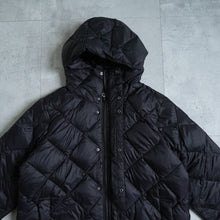 画像をギャラリービューアに読み込む, CITY PACKABLE HOOD DOWN JACKET - BLACK -