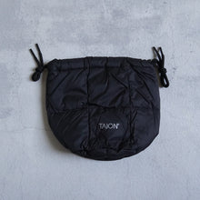 画像をギャラリービューアに読み込む, DRAWSTRING DOWN BAG - BLACK -