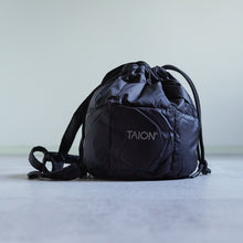画像をギャラリービューアに読み込む, DRAWSTRING DOWN BAG - BLACK -