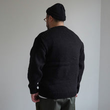 画像をギャラリービューアに読み込む, USA HAND KNIT CREW - BLACK -
