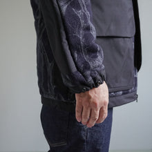画像をギャラリービューアに読み込む, HORN TREE PRINT WOOL BOA JACKET - NAVY -