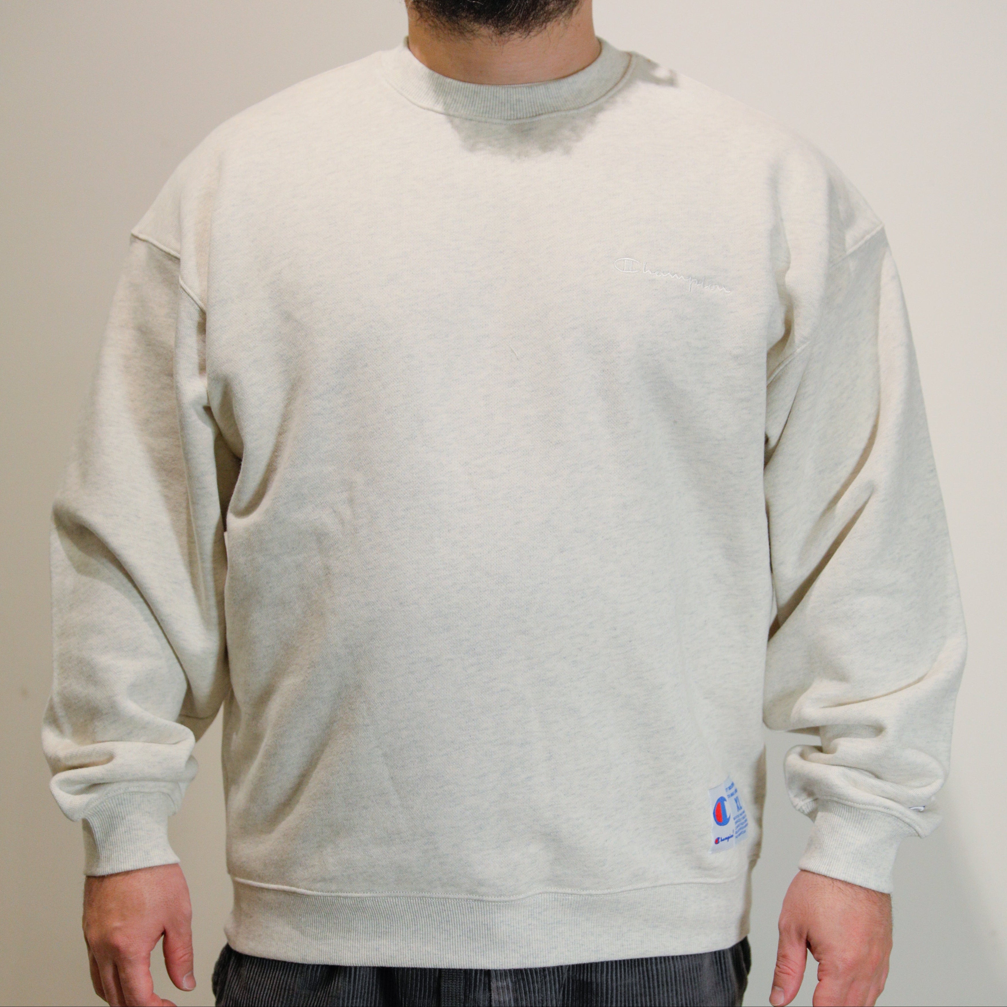 0000~CHAMPION crew-neck sweatshirt with embroidery on the front main image 0