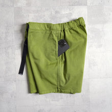 Load image into Gallery viewer, BORD SHORTS -GREEN-
