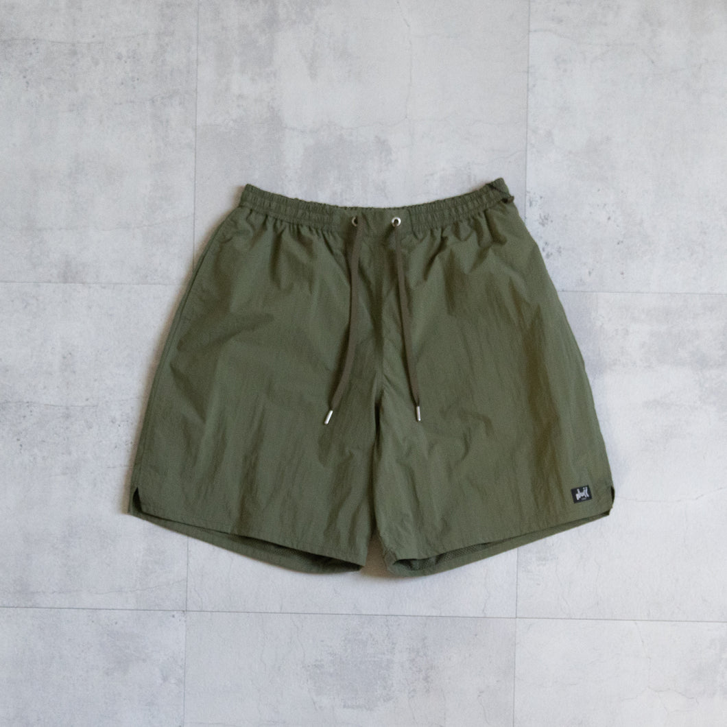 NULL TOKYO  RUN SHORT-PANTS（ALL CONDITION） - OLIVE -
