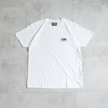 画像をギャラリービューアに読み込む, PRINTED CREW TEE SAFARI - FLAMINGO / WHITE -
