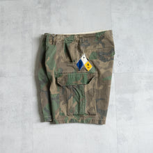 Load image into Gallery viewer, Man Patchwork Short Cargo Pants (a) --camouflage-
