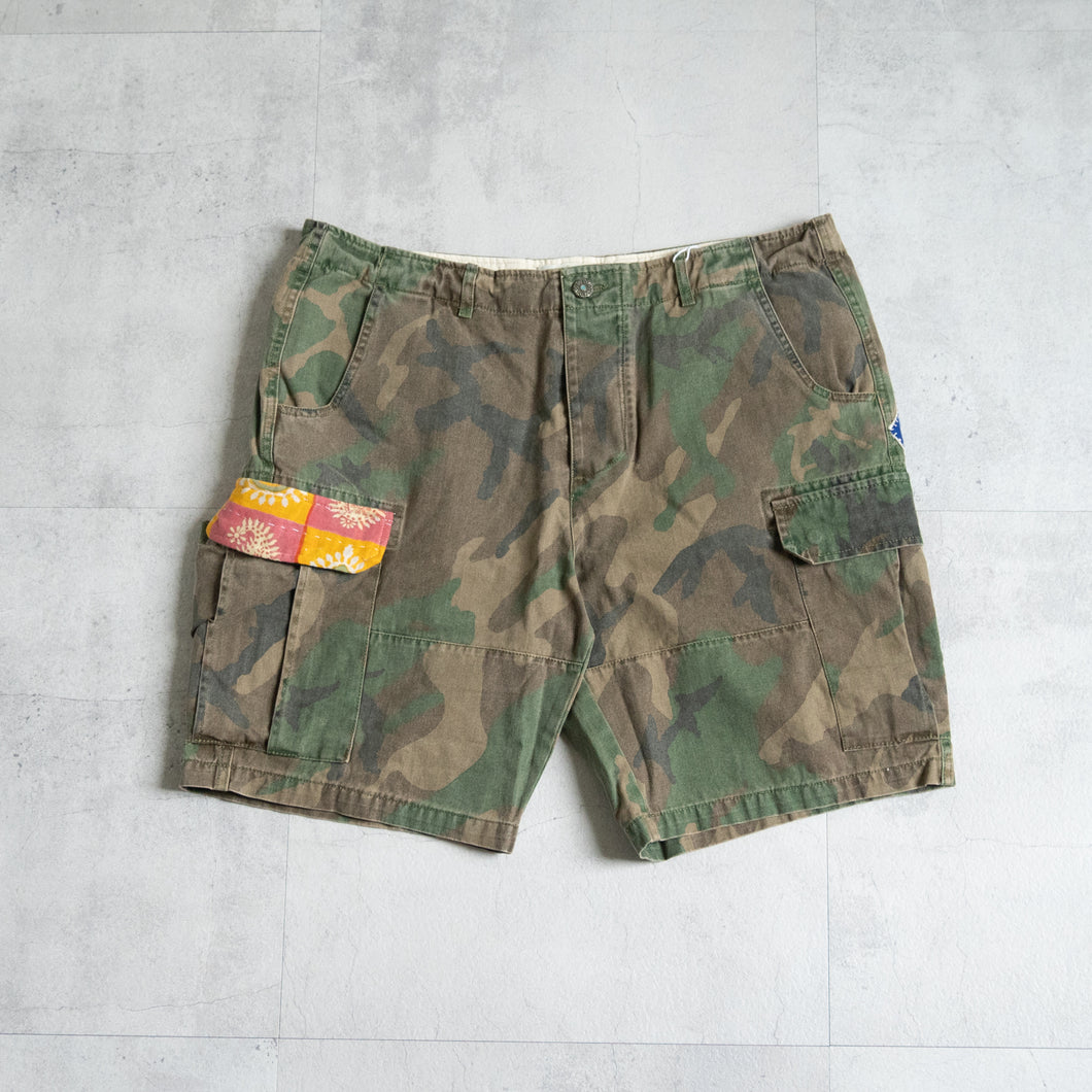 Man Patchwork Short Cargo Pants (b) --camouflage-