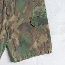 Load image into Gallery viewer, Man Patchwork Short Cargo Pants (b) --camouflage-
