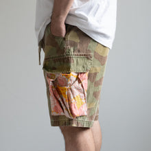 画像をギャラリービューアに読み込む, MAN PATCHWORK SHORT CARGO PANTS  (D)- NEW CAMOUFLAGE -
