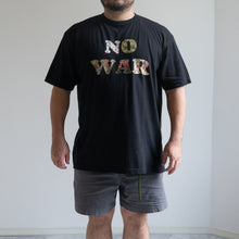 Load image into Gallery viewer, CONFECTIONERIES NO WAR　グラフィックTシャツ　半袖Tシャツ　大きいサイズ　ビッグサイズ　メンズファッション
