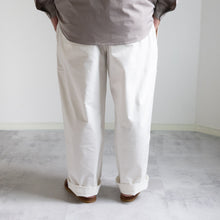 Load image into Gallery viewer, DOUBLE TACK CHINO -WHITE-
