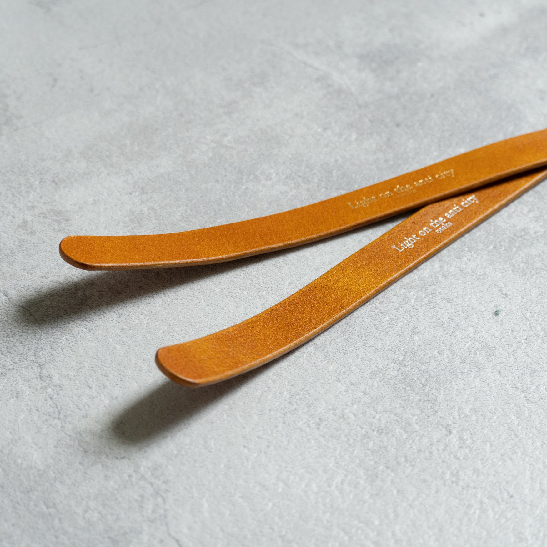 NARROW LEATHER BELT - CAMEL - – TENG STORE OSAKA