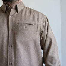 画像をギャラリービューアに読み込む, A/E FLAP POCKET SHIRTS - BROWN -
