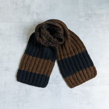 画像をギャラリービューアに読み込む, HAND KNIT LONG MUFFLER - BLACK × BROWN MIX -
