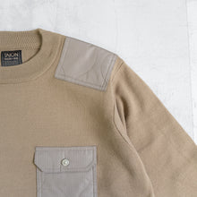 画像をギャラリービューアに読み込む, NON DOWN MILITARY CREW KNIT - L.MOCHA -
