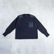 画像をギャラリービューアに読み込む, NON DOWN MILITARY CREW KNIT - D.NAVY -
