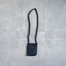 画像をギャラリービューアに読み込む, MILITARY CROSSBODY DOWN BAG - D.NAVY -
