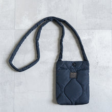 画像をギャラリービューアに読み込む, MILITARY CROSSBODY DOWN BAG - D.NAVY -
