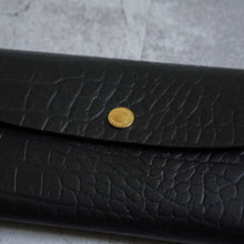 Load image into Gallery viewer, Embossing One Leather Wallet --Black-
