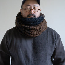 画像をギャラリービューアに読み込む, HAND KNIT LONG MUFFLER - BLACK × BROWN MIX -
