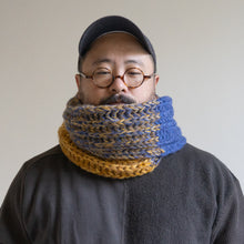 Load image into Gallery viewer, Hand Knit Long Muffler -Mustard x BLUE MIX-
