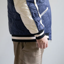 Load image into Gallery viewer, Japan Special Reversible Skajan Down Jacket -Black x Navy-
