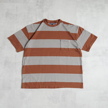 Load image into Gallery viewer, Wide Pitch Border Venice Beach S/S Tee -Bronze-
