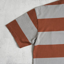 Load image into Gallery viewer, Wide Pitch Border Venice Beach S/S Tee -Bronze-
