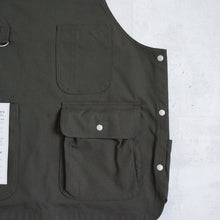 Load image into Gallery viewer, GARAGE GREEN WORKS APRON1 -Khaki--

