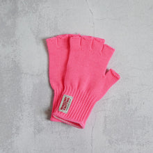 Load image into Gallery viewer, Fingerless glove -pink-
