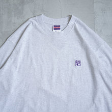 Load image into Gallery viewer, EMB LOGO LS TEE -ASH-
