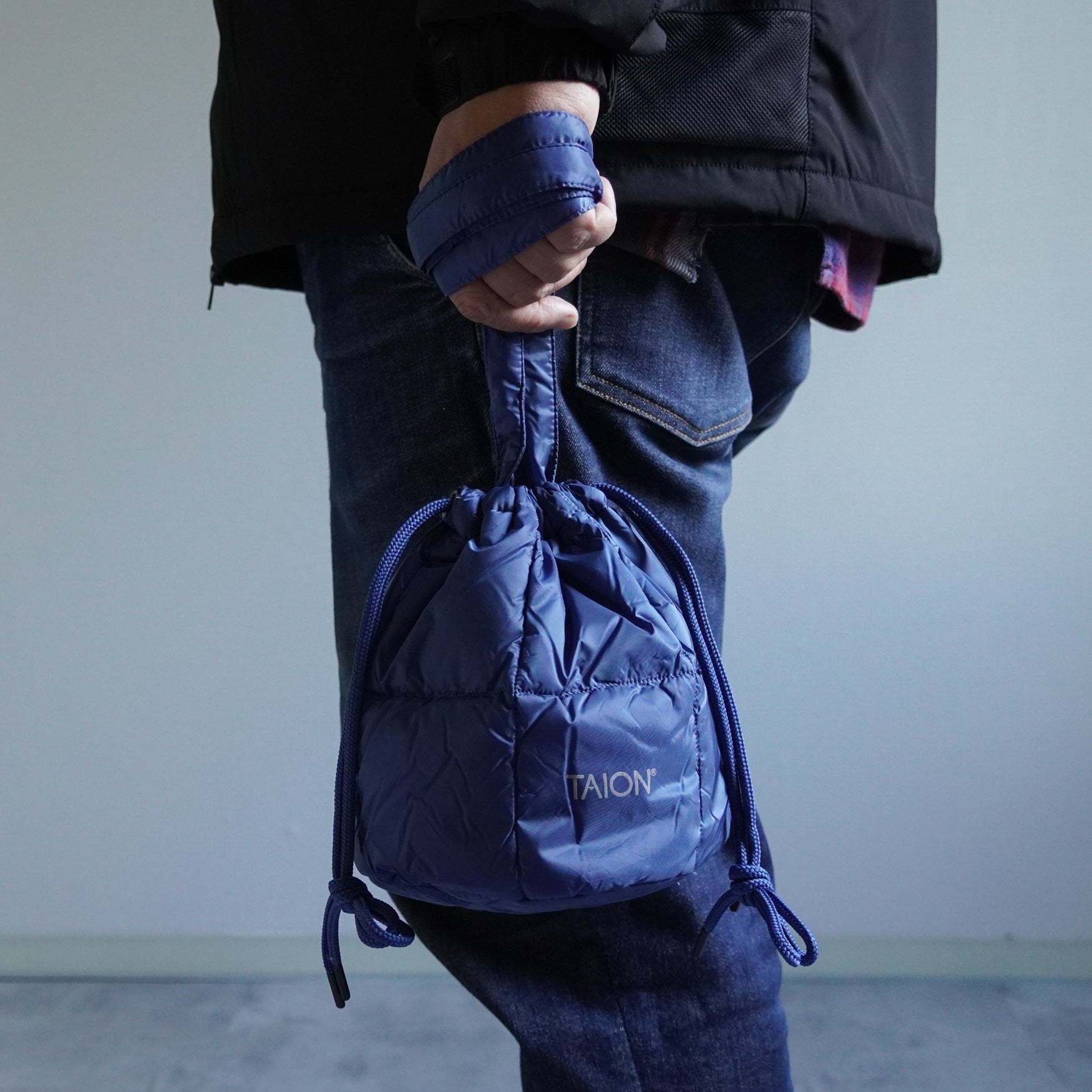 DRAWSTRING DOWN BAG - DARK.BLUE - – TENG STORE OSAKA