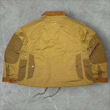 Load image into Gallery viewer, wfeld HIKE JACKET - CAMEL
