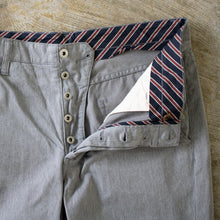 Load image into Gallery viewer, STRETCH CHINO -LIGHT GRAY-
